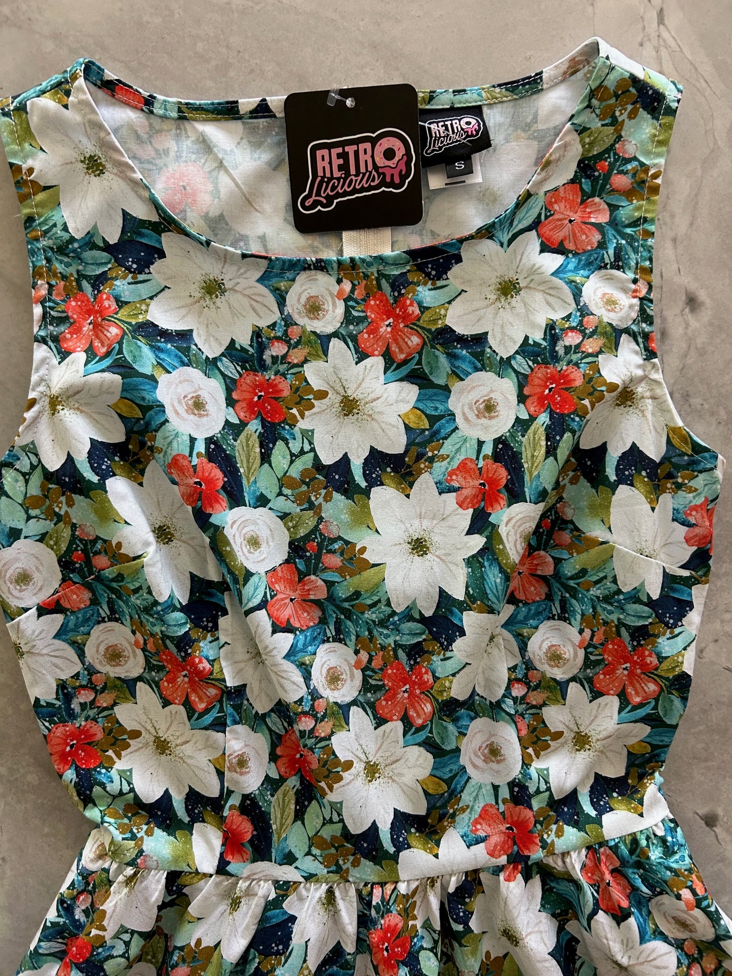 close up of the bodice of winter floral vintage dress