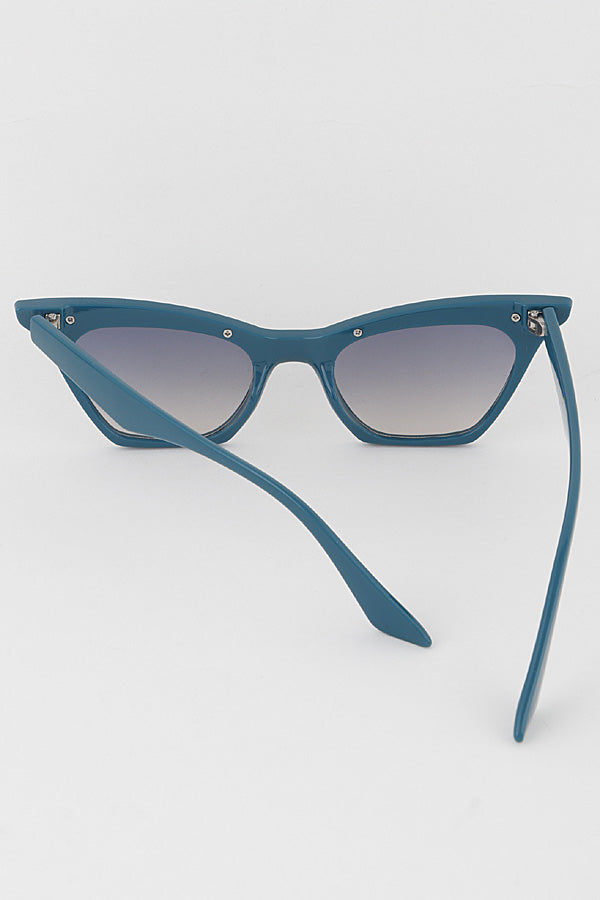 Leaf Accent Cat Eye Sunglasses