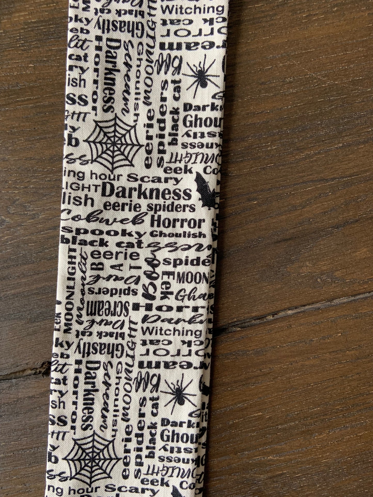 Multipurpose Fabric Tie in Wicked Words prin