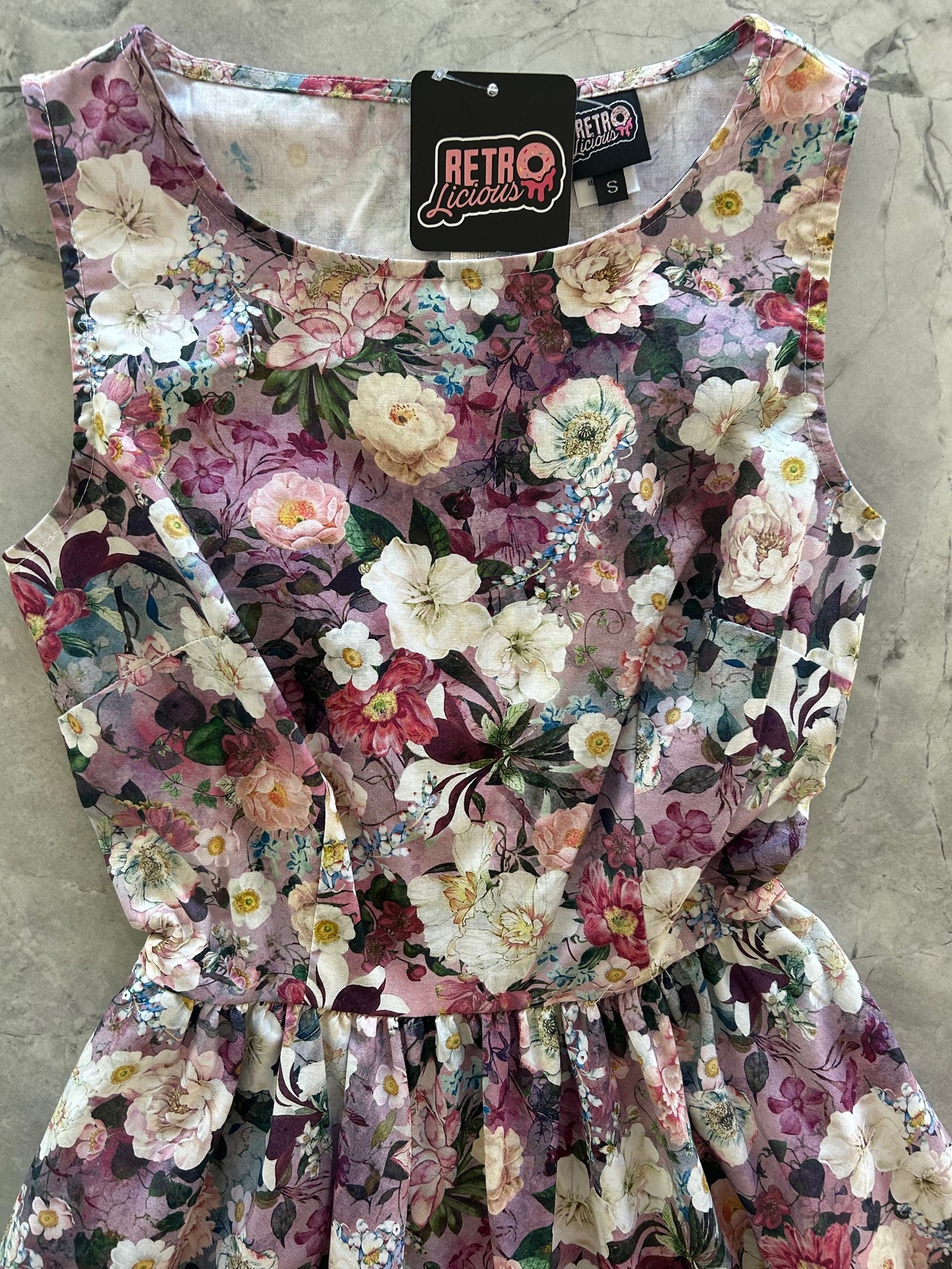 close up of flataly of floral midi dress