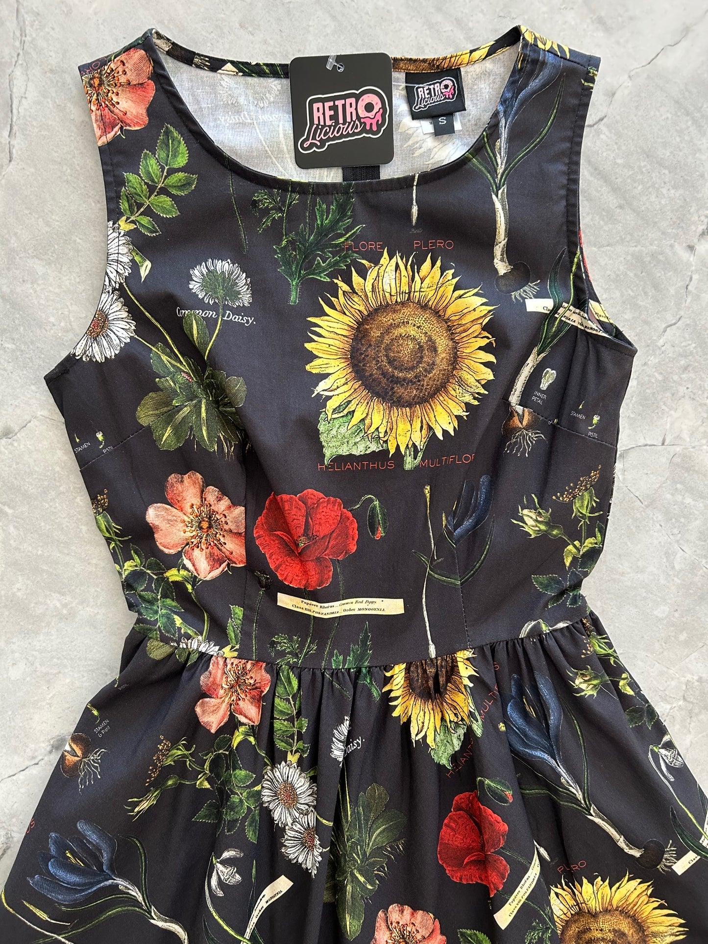 a flat lay of the front of the bodice of the  botany vintage dress