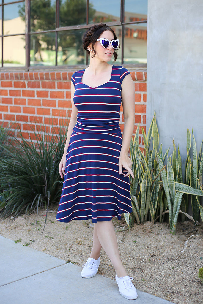3971 Amelia Dress in Navy Stripes
